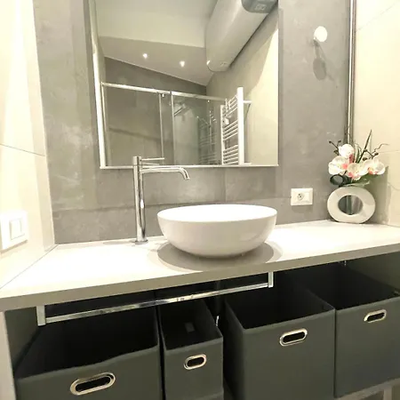 Appartement Le Cap, Beau Trois Pièces Au Coeur De La Vieille