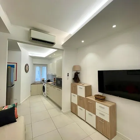 Le Cap, Beau Trois Pieces Au Coeur De La Vieille Apartment